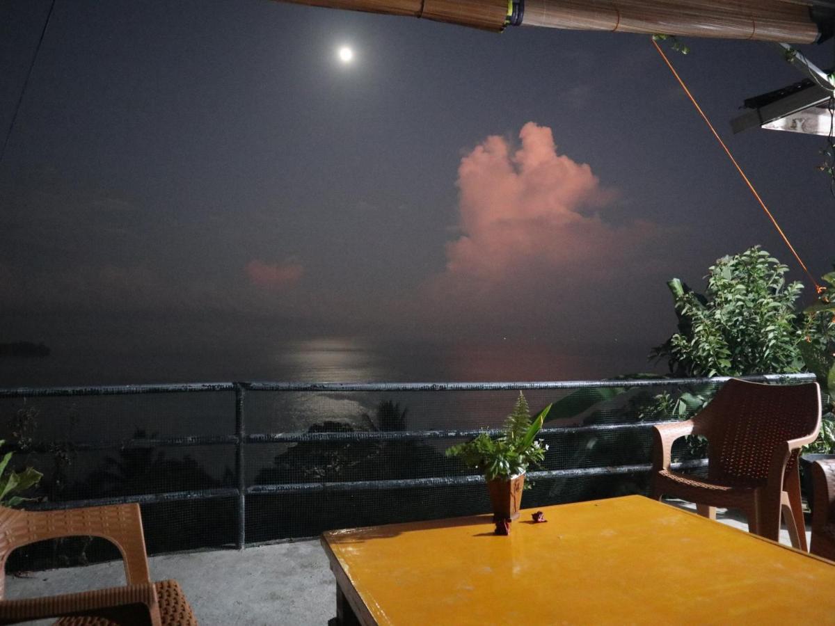 The View Padang, Amazing View, 8 Mins Mentawai Fast Ferry, Cold Beer,Close To Restaurants Екстер'єр фото