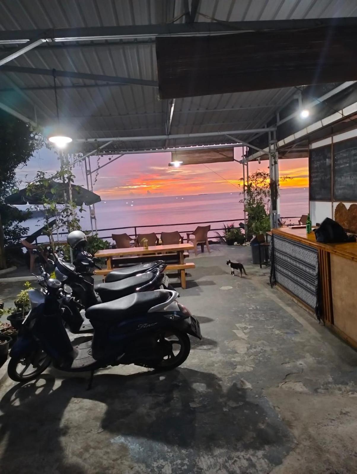 The View Padang, Amazing View, 8 Mins Mentawai Fast Ferry, Cold Beer,Close To Restaurants Екстер'єр фото